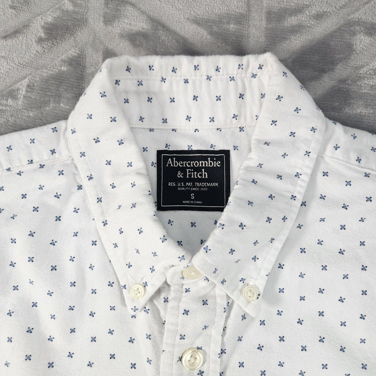 Abercrombie & Fitch Mens Shirt Small White Cotton Casual Classic Fit Pocketed